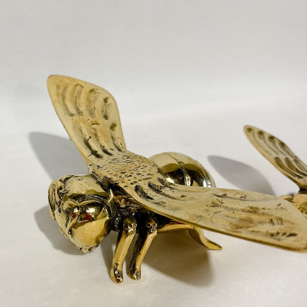 Bronze bee