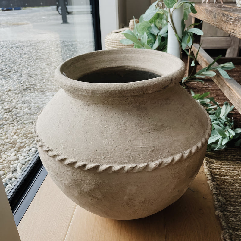 Terracotta Pot w Rib MEDIUM